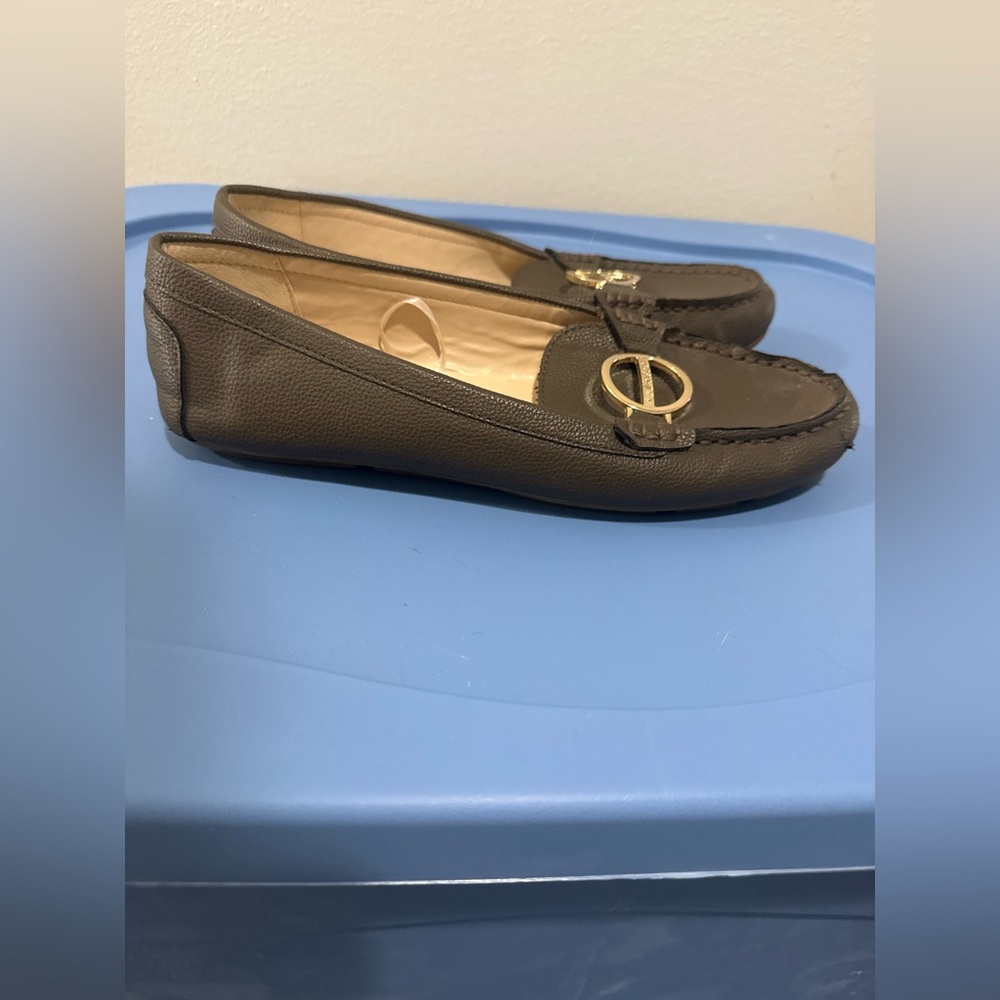 Calvin Klein Women's Brown Loafers size 8.5 business casual NWT - Picture 2 of 6